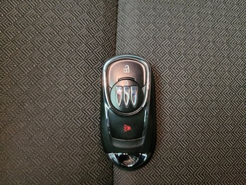 Used 2024 Buick Encore GX Preferred FWD image 32