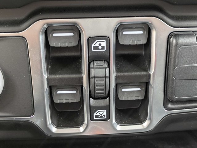 Certified 2026 Jeep Wrangler Unlimited Sahara AWD/4WD image 23