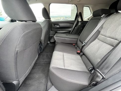 Used 2025 Nissan Rogue SV AWD/4WD image 48