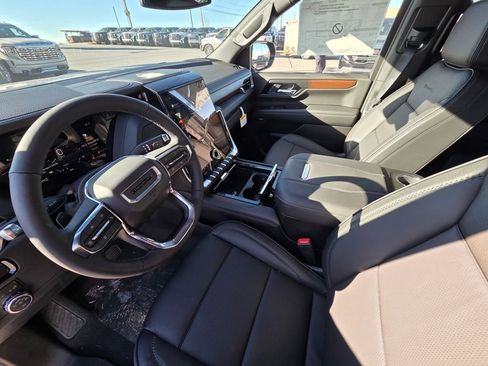 New 2026 GMC Yukon Denali image 10