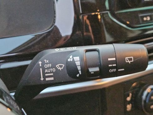 Used 2022 Nissan Pathfinder Platinum w/ Cargo Package image 23