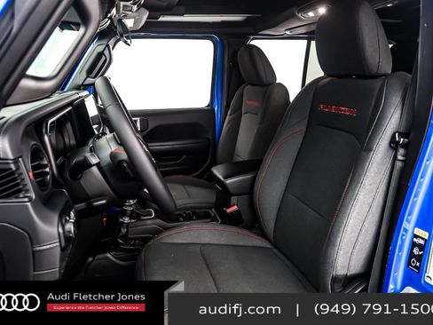 Used 2024 Jeep Wrangler Unlimited Rubicon image 17