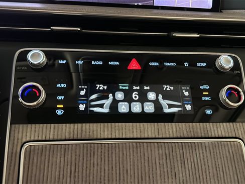 New 2026 Genesis GV80 2.5T Prestige AWD/4WD image 30