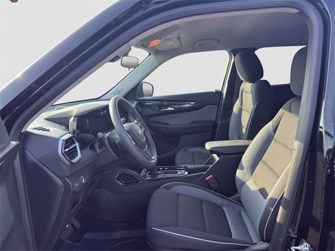 New 2026 Chevrolet TrailBlazer LT w/ Driver Confidence Package image 9