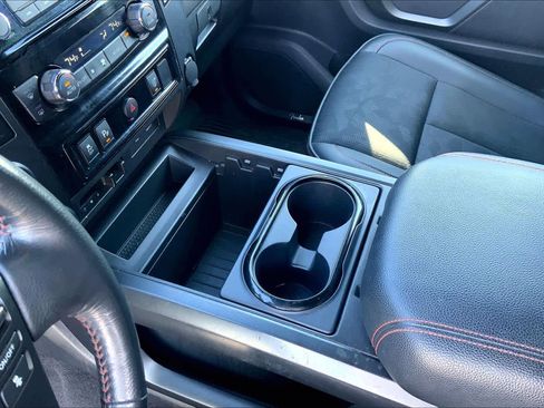 Used 2023 Nissan Titan PRO-4X image 17