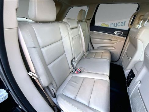 Used 2021 Jeep Grand Cherokee Limited AWD/4WD image 16