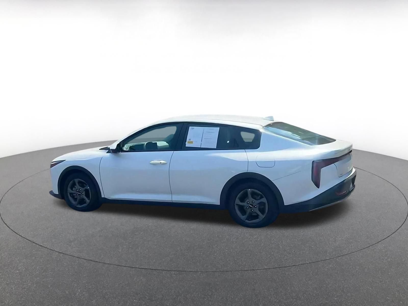 Used 2025 Kia K4 FWD image 9