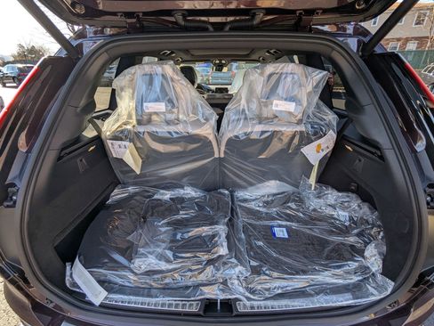 New 2026 Volvo XC90 B6 Plus w/ Protection Package Premier image 20