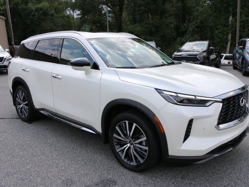 Used 2025 INFINITI QX60 Sensory w/ Vision Package AWD/4WD image 10