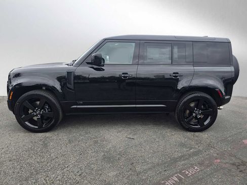 New 2025 Land Rover Defender 110 V8 image 2