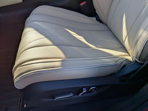 New 2026 Acura MDX w/Advance Package image 4