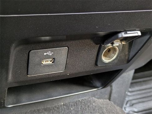 Used 2019 Ford F250 XLT w/ FX4 Off-Road Package image 21