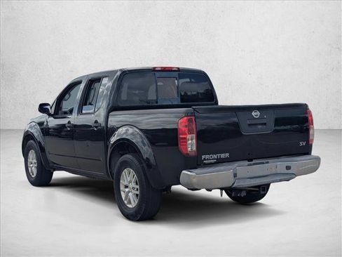 Used 2016 Nissan Frontier SV image 7