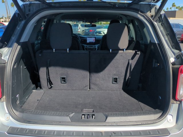 Used 2023 Ford Explorer XLT RWD image 6