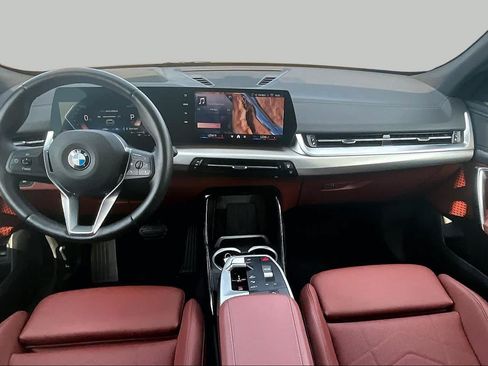 Used 2026 BMW X2 xDrive28i AWD/4WD image 15