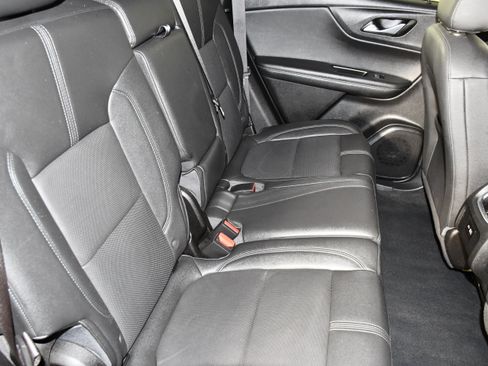 Used 2021 Chevrolet Blazer LT AWD/4WD image 42