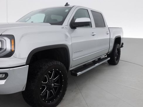 Used 2018 GMC Sierra 1500 SLT AWD/4WD image 12