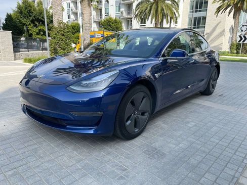 Used 2019 Tesla Model 3 Standard Range Plus RWD image 4