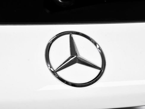 Used 2021 Mercedes-Benz GLC 300 4MATIC image 80