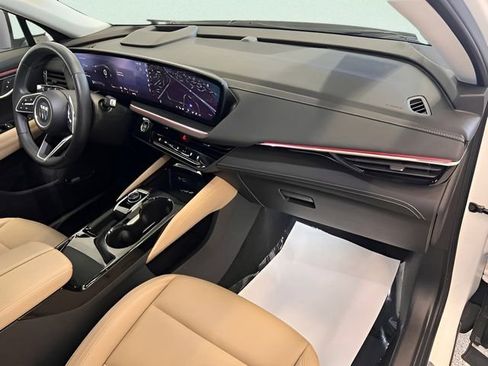 Used 2024 Buick Envision Preferred AWD/4WD image 12