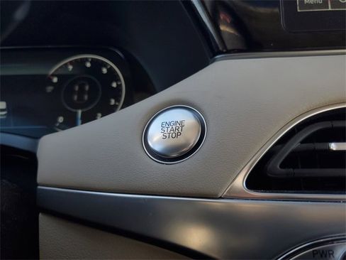 Used 2021 Hyundai Palisade Calligraphy image 24