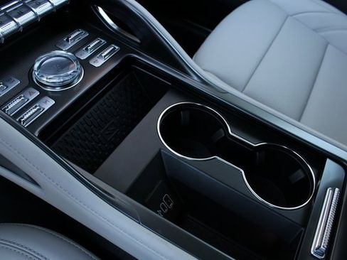 New 2026 Lincoln Nautilus Premier image 30