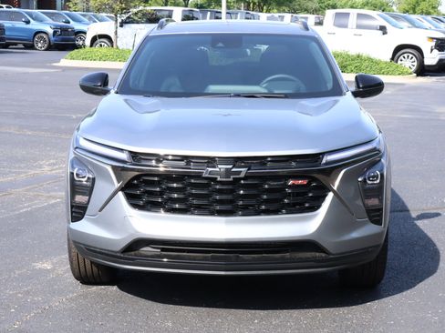 New 2026 Chevrolet Trax RS w/ Sunroof Package FWD image 23