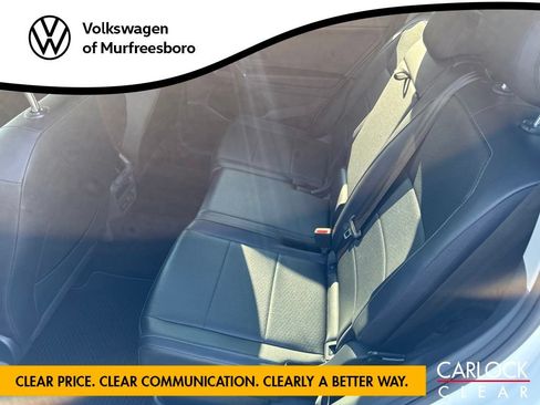 Used 2020 Volkswagen Tiguan SEL AWD/4WD image 25