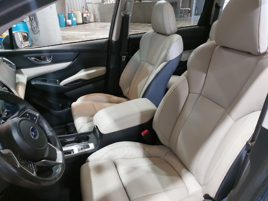 Used 2023 Subaru Ascent Limited w/ Technology Package AWD/4WD image 15