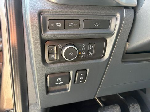 Used 2021 Ford F150 Lariat w/ Equipment Group 502A High AWD/4WD image 13