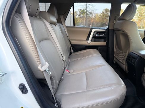 Used 2014 Toyota 4Runner Limited image 40