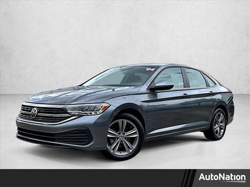 Used 2024 Volkswagen Jetta SE FWD image 1