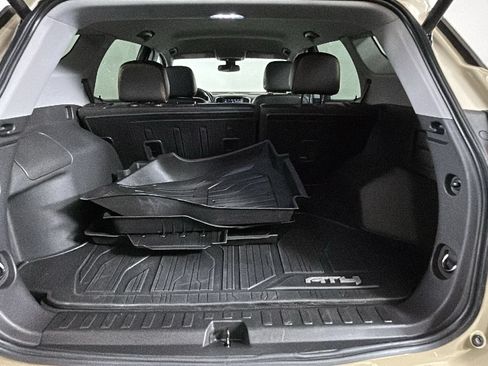 Used 2023 GMC Terrain AT4 AWD/4WD image 29