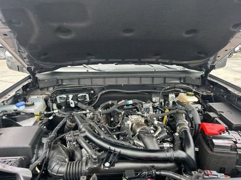 Used 2024 Ford Bronco Outer Banks image 34