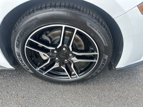 Used 2022 Ford Mustang Premium image 6