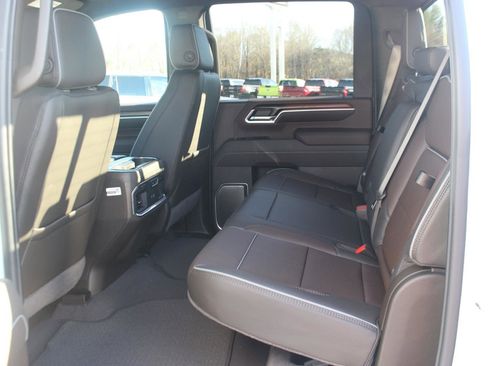 New 2026 GMC Sierra 2500 Denali image 13