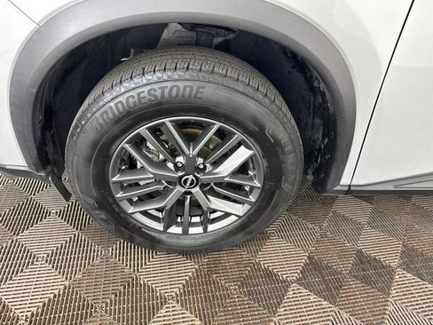 Certified 2024 Nissan Rogue S FWD image 26