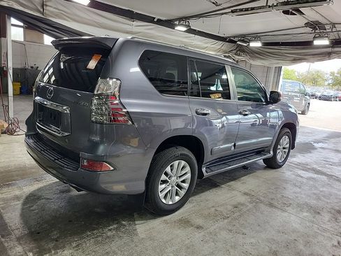 Used 2019 Lexus GX 460 Premium image 2