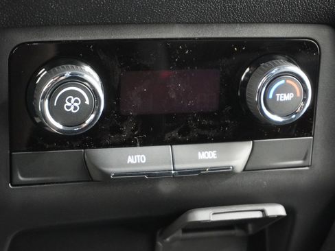 New 2026 Chevrolet Traverse LT w/ Driver Confidence Package image 39