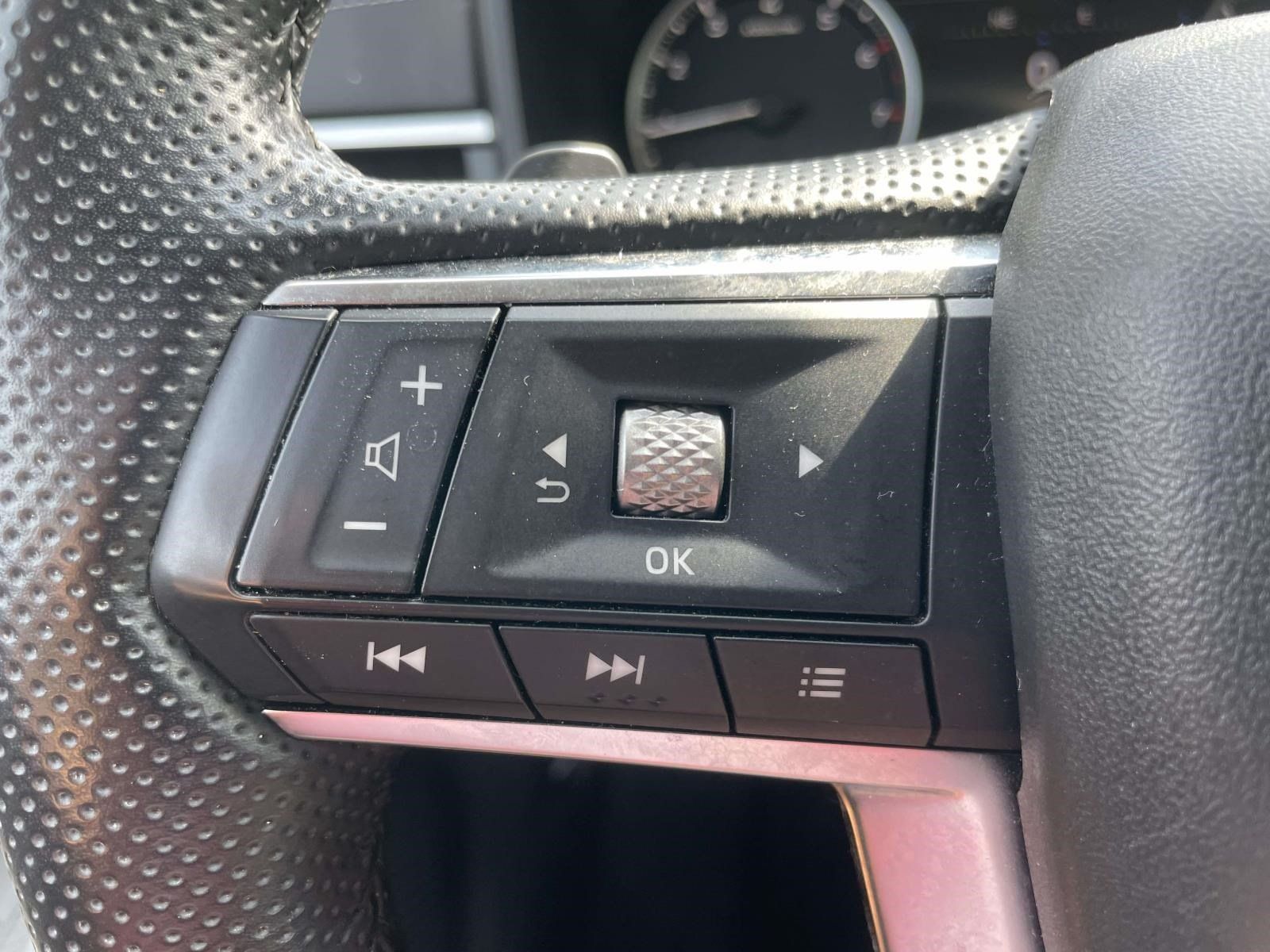 Used 2024 Mitsubishi Outlander SE AWD/4WD image 19