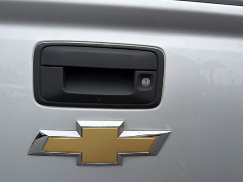 Used 2020 Chevrolet Colorado W/T w/ WT Convenience Package AWD/4WD image 16