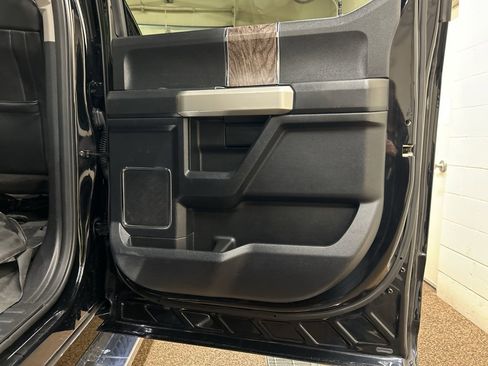 Used 2017 Ford F250 Lariat w/ Chrome Package image 14