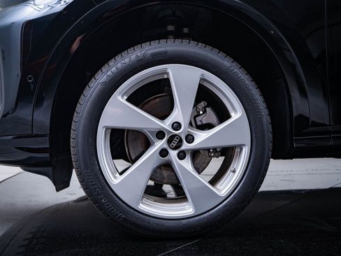 New 2025 Audi Q5 Premium Plus image 15