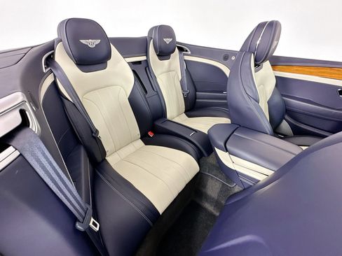 Certified 2023 Bentley Continental GT Mulliner AWD/4WD image 25