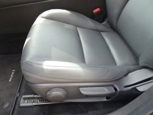 Used 2023 MAZDA MAZDA3 s FWD image 10