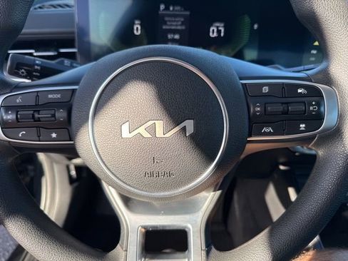 Used 2025 Kia K5 LXS image 29