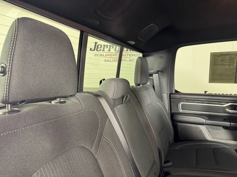 Used 2023 RAM 1500 Big Horn AWD/4WD image 30
