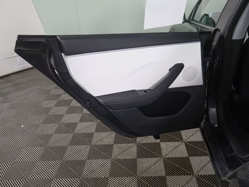 Used 2024 Tesla Model 3 Performance AWD/4WD image 25