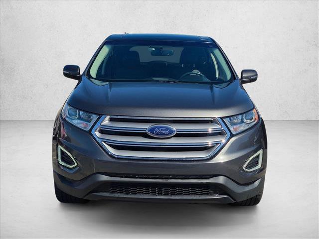 Used 2017 Ford Edge Titanium w/ Equipment Group 301A FWD image 2