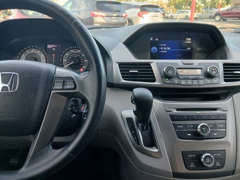 Used 2015 Honda Odyssey LX image 11
